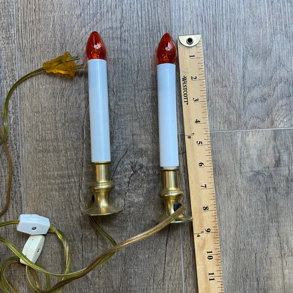 Vintage Electric Window Candles Brass Base Red Bulbs Set of 2 Made in Taiwan 9in